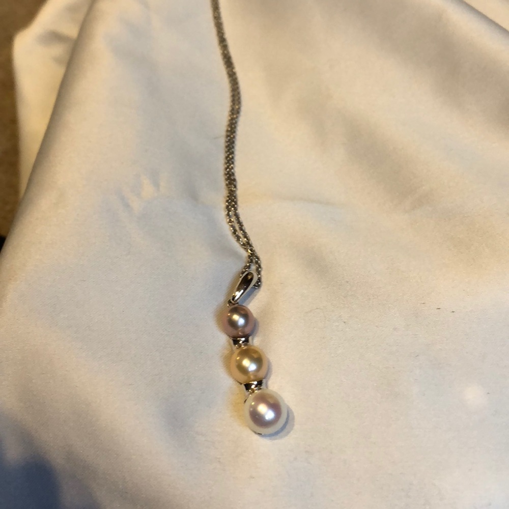 Iridesse drop 3 pearl silver necklace